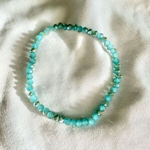 Turquoise sparkly beaded stretch bracelet